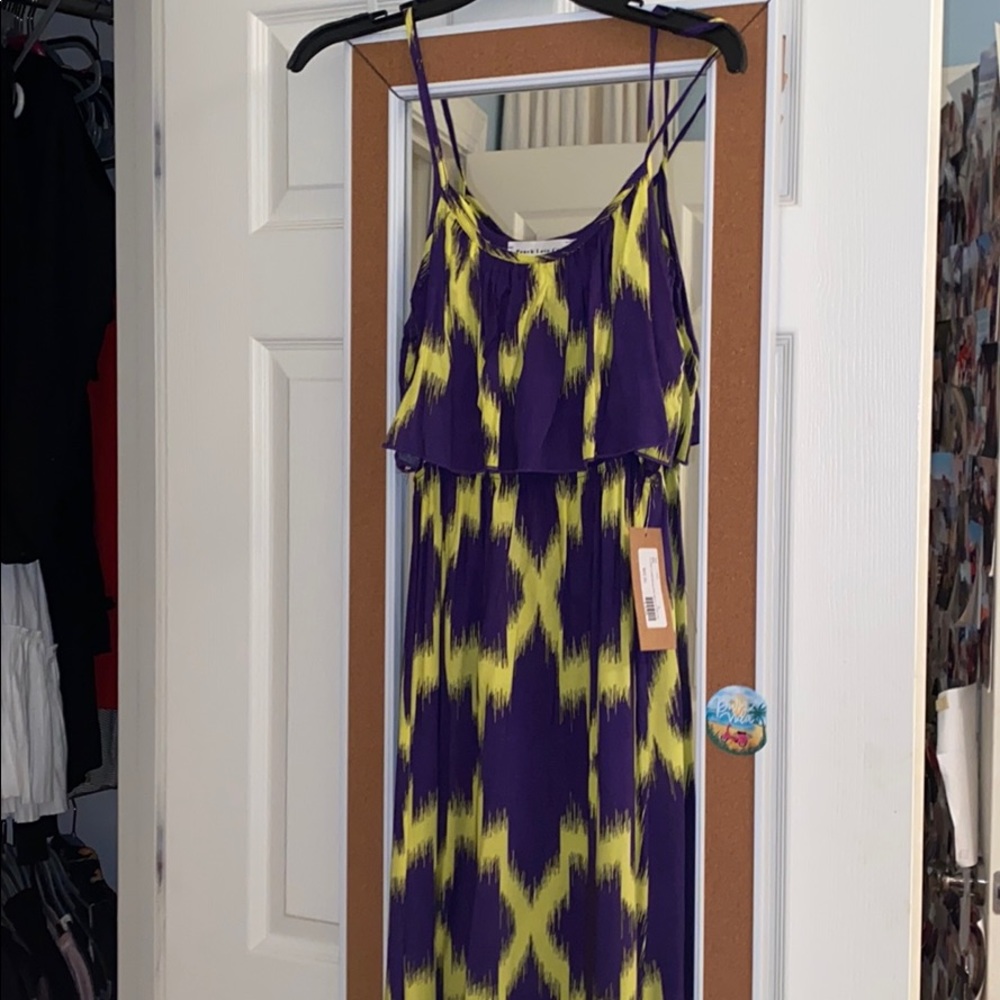 Peach Love Cream Maxi Dress size medium